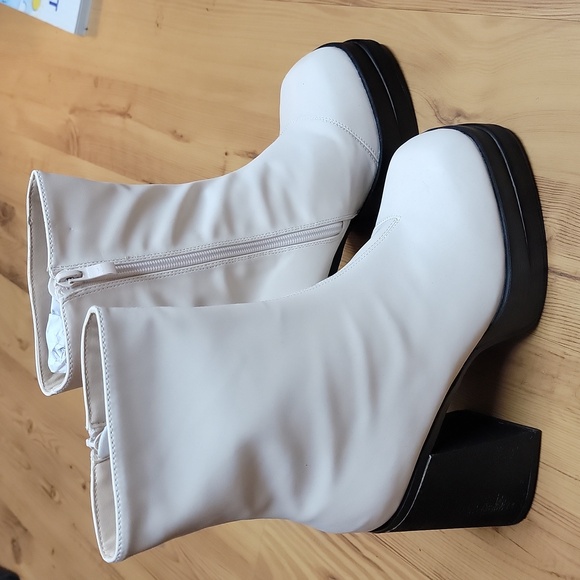 Dolls Kill Shoes - Dolls Kill boots size 8.5